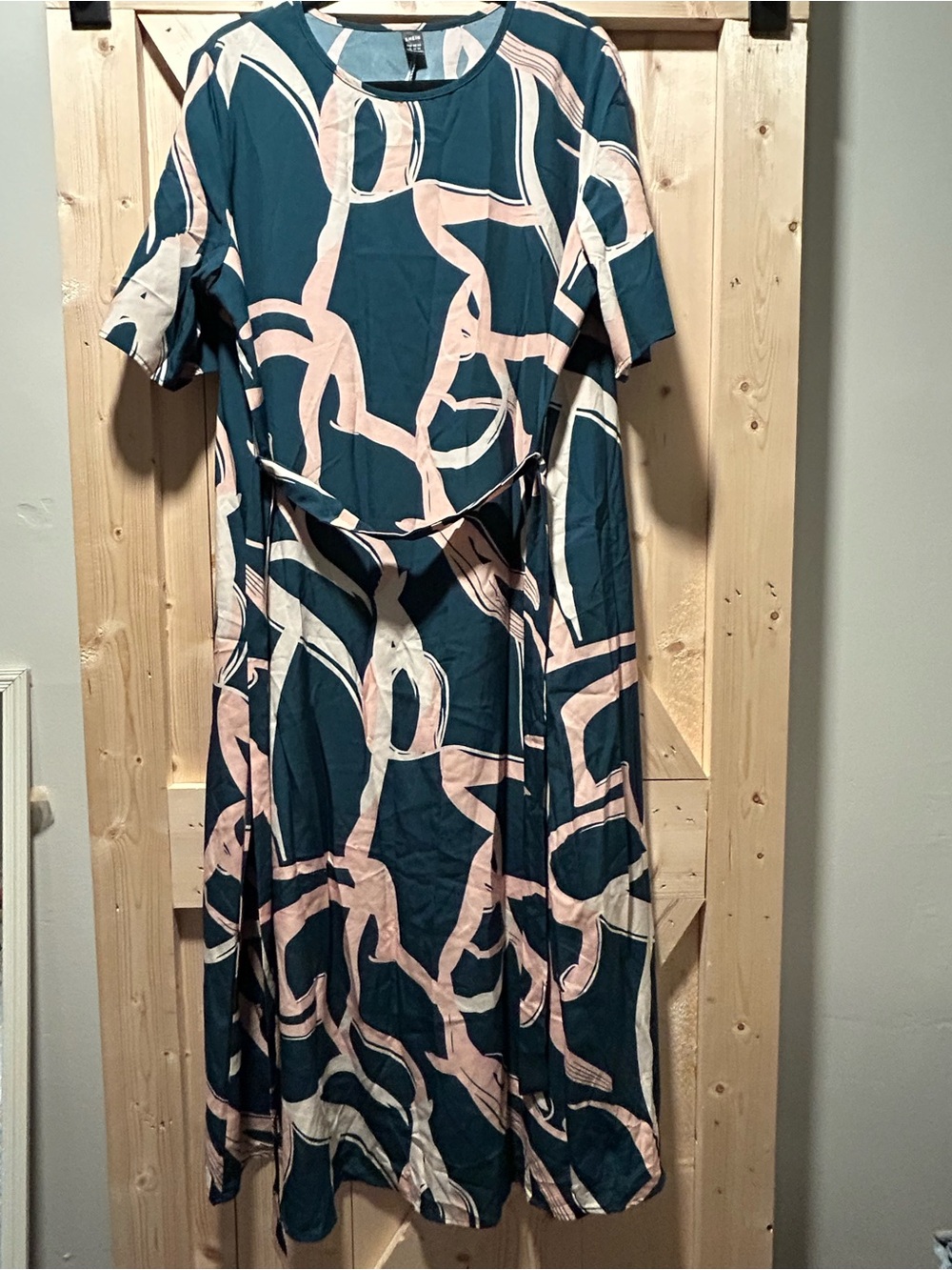 SHEIN Teal Midi Dress with Blush & Cream Abstract Print